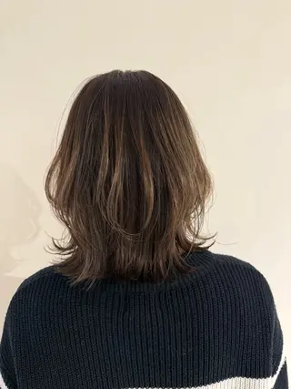 ミディアム AVANCE emiのヘアスタイル