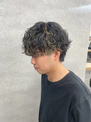 ショート カラー パーマ ヘアアレンジ メンズ 川合 智之のヘアスタイル
