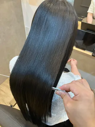 ロング 鯉谷　僚 【本物の髪質改善】のヘアスタイル