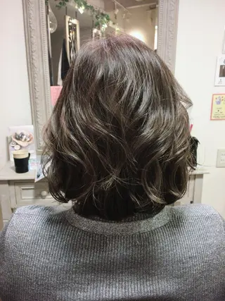 ミディアム カラー 🩷🍭中津・梅田 エリア🍬💜のヘアスタイル