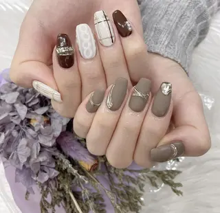 ネイル 💅ネイルサロン ブラン🌈かすみのネイルデザイン