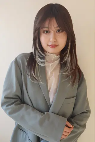 セミロング 五味優莉🫧 ͛.* 似合わせ/レイヤーのヘアスタイル