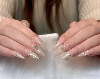 ネイル Eli Nails 新宿のネイルデザイン