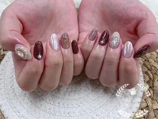 ネイル Nail Salon To Beのネイルデザイン
