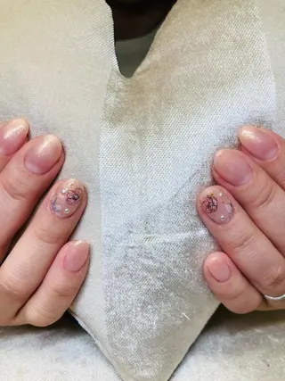 ネイル ECLAT エクラ所属・寺山 千鶴のネイルデザイン