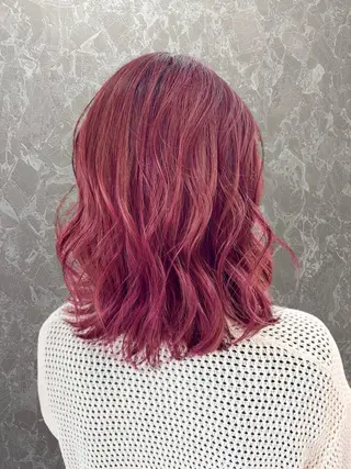 ミディアム 横田 ひかるのヘアスタイル