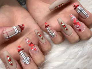ネイル Nailsalon SKiのネイルデザイン