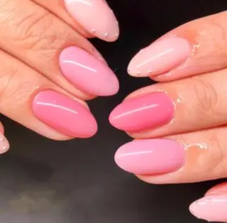 ネイル ゲン レイカのネイルデザイン