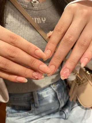 ネイル koyu 🩶のネイルデザイン