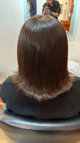 ミディアム 半田 陽菜のヘアスタイル