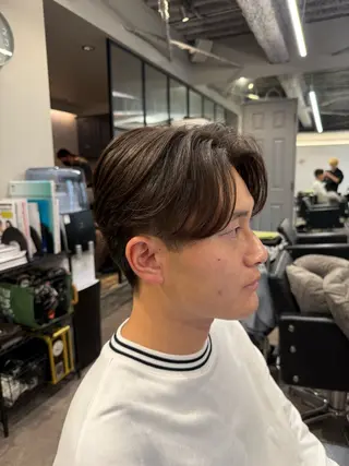 ショート パーマ メンズ 髙橋 翔一のヘアスタイル