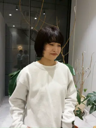 ショート カラー パーマ イヌイ フウコのヘアスタイル