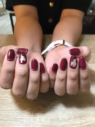 ネイル スマイル アンド所属・小嶌 恵のネイルデザイン