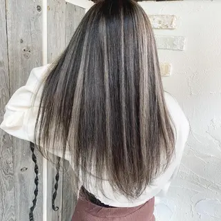 ロング カラー 🎀艶ブリーチカラー 🎀Fan.🎀秋山のヘアスタイル