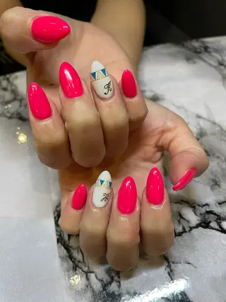 ネイル amour所属・amour ERIKAのマツエク・マツパデザイン