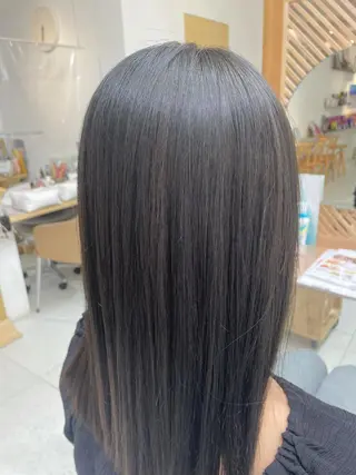 ロング 福田 千尋のヘアスタイル