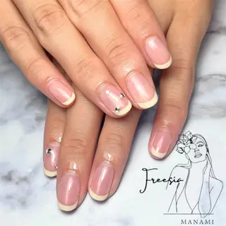 ネイル freesia Manamiのネイルデザイン