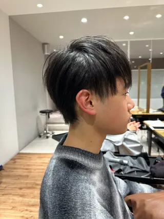 ショート ワタナベ モカ🦢ダブルカラーのヘアスタイル
