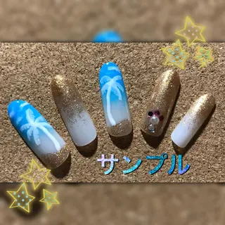 ネイル ECLAT エクラ所属・寺山 千鶴のネイルデザイン