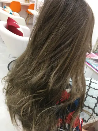 セミロング カラー 髪質改善 中川　翔のヘアスタイル