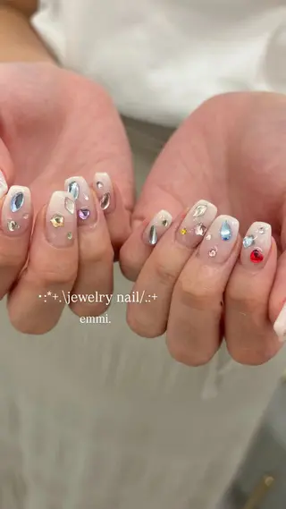 ネイル GO TODAY SHAiRE SALON 表参道colore店所属・emmi nailのネイルデザイン