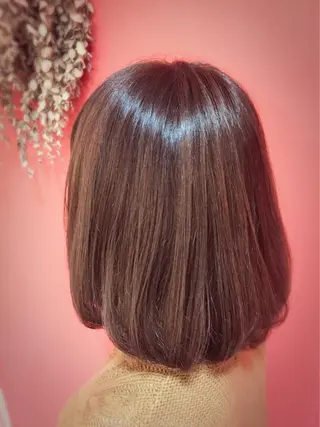 ミディアム カラー 房野 亜佑美のヘアスタイル