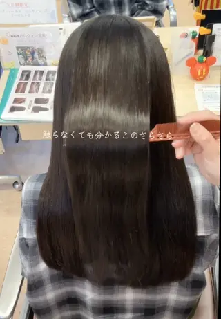 セミロング 鈴木 優里花のヘアスタイル