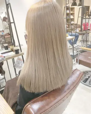 ロング カラー Lolonois梅田 スタッフのヘアスタイル