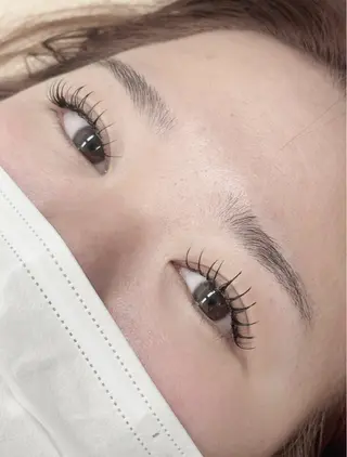 マツエク・マツパ エクシアホワイト高崎所属・塚田 優花のマツエク・マツパデザイン