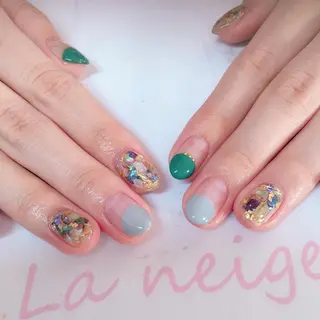 ネイル La neige* yuki 🥯🍑のネイルデザイン