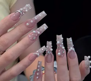 ネイル エリ🫧 nail池袋東口のネイルデザイン