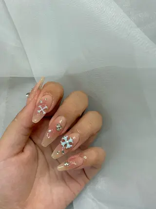 ネイル private salon moelie所属・moelie .のネイルデザイン