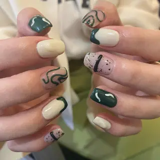 ネイル Trico Antique所属・岩本 杏のネイルデザイン