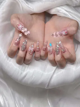 ネイル Lee Nailsのネイルデザイン