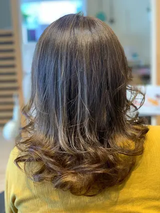 セミロング カラー 関口 友行のヘアスタイル