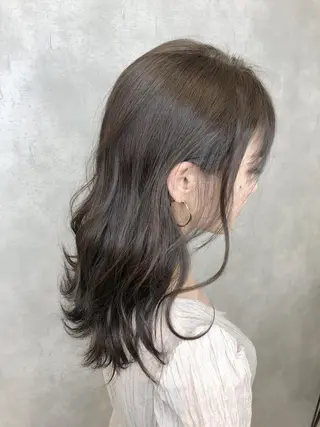 セミロング カラー ヘアアレンジ universe tokyoのヘアスタイル
