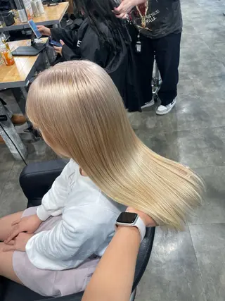 ミディアム カラー ハイトーン 横浜💞ミオのヘアスタイル