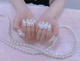 ネイル はぴねす所属・横浜 美夢のネイルデザイン