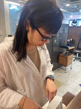 セミロング さの あやねのヘアスタイル