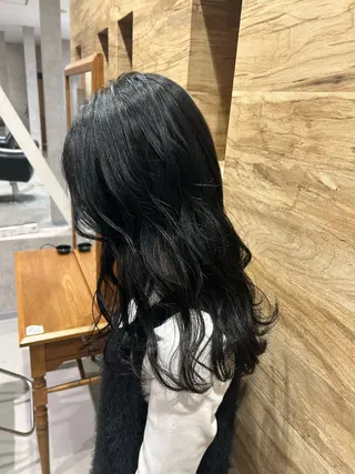 セミロング カラー suri-ru hair【スリールヘアー】所属・FURUSAWA AOIのヘアスタイル