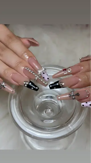 ネイル Ema Nail 豊中店所属・Nail salon M&👩🏼💖のネイルデザイン