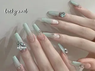 ネイル ラッキーネイルサロン 西川口東口店のネイルデザイン