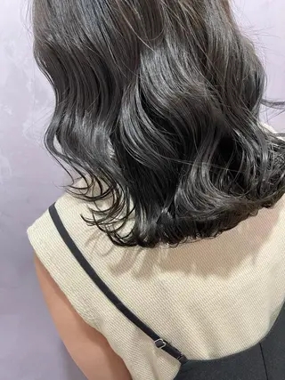 ミディアム 丸山 亜加理のヘアスタイル