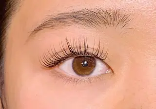 マツエク・マツパ マツエクSalon by DIANA所属・カネコ サエのマツエク・マツパデザイン