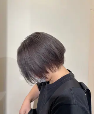 ショート カラー マンツーマン施術🌷 透明感/HIKARIのヘアスタイル