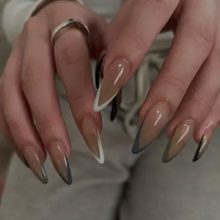 ネイル 爪塗屋 さんのネイルデザイン