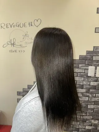 セミロング カラー 東心斎橋🌏豆柴 🐾倶楽部のヘアスタイル