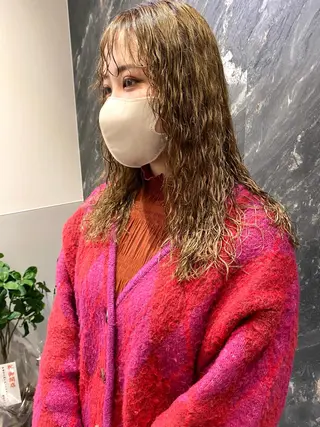 ロング パーマ パーマ、髪質改善 菊地美月のヘアスタイル