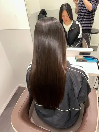 セミロング Wisteria所属・美髪特化✨ 伊織✨縮毛矯正✨のヘアスタイル