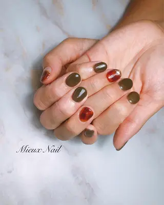 ネイル 市川 麻衣子のネイルデザイン